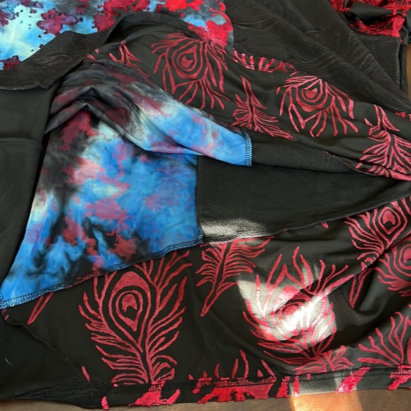 Calessa Patchwork Tie Dye Burnout Knit Cowl Neck 3/4 Sleeve Asymmetrical Tunic. - Picture 10 of 12